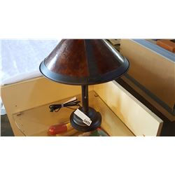 DECORATIVE TABLE LAMP