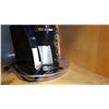 Image 2 : KEURIG COFFEE MAKER AND K CUP RACK