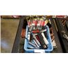 Image 1 : TRAY OF FLASH LIGHTS