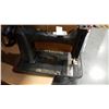 Image 2 : RAYMOND ANTIQUE SEWING MACHINE