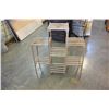 Image 1 : 2 PLANTER RACKS