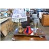 Image 1 : VINTAGE LAMP W/ SHADE AND GLASS TABLE LAMP W/ SHADE
