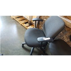 2 BLACK OFFICE CHAIRS