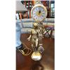 Image 2 : RHYTHM QUARTZ FIGURAL CLOCK