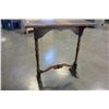 Image 3 : ANTIQUE HALL TABLE