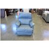 Image 2 : BLUE LEATHER RECLINER CHAIR