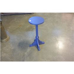 BLUE PLANTER STAND