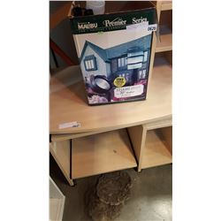 BOX OF GARDEN LIGHTS AND CRATE OF GARDEN STONES
