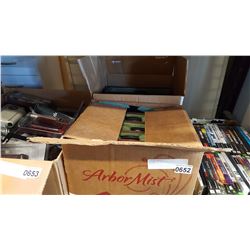 2 BOXES OF RECORDS 78S