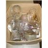 Image 1 : BOX OF GLASS VASES