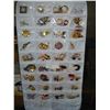 Image 1 : CASE OF VINTAGE BROOCHES
