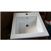 Image 3 : PORCELAIN SINK