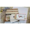 Image 2 : LOT OF FOREIGN AND MILITARY CURRENCY AND VINTAGE POSTCARDS IN CIGAR BOX