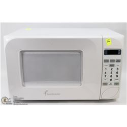 TOASTMASTER 700W MICROWAVE