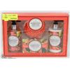 Image 1 : LUXURY BATH AND BODY SET