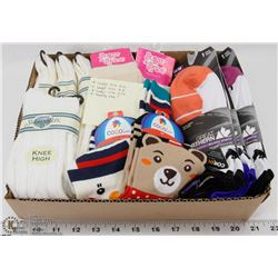 LARGE FLAT OF ASSORTED SIZE LADIES SOCKS