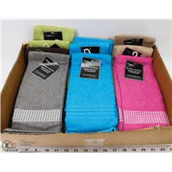 FLAT OF HAND TOWELS