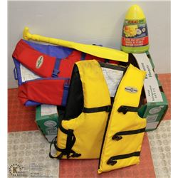 LOT WITH 2 LIFEJACKETS, TELESCOPIC OAR, BOAT