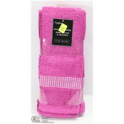 BUNDLE OF HAND TOWELS