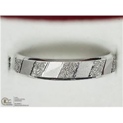 11) STERLING SILVER RING SIZE 6