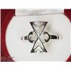 Image 1 : 45) STERLING SILVER RING SIZE 8