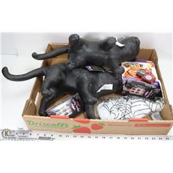 FLAT OF ASSORTED HALLOWEEN DECOR