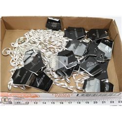 FLAT OF FASHION NECKLACES