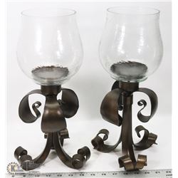 2 CANDLE STANDS