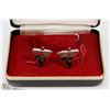 Image 1 : SET OF VINTAGE MONT GABRIEL CLUB CUFFLINKS AND TIE