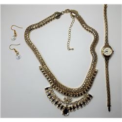 22 - GOLD TONE & CLEAR RHINESTONE