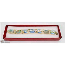 VINTAGE FAMOUS PLACES BRACELET