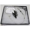 Image 1 : BLACK AND SILVER NECKLACE AND EARRING SET