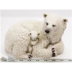 LARGE SANDCAST POLAR BEAR