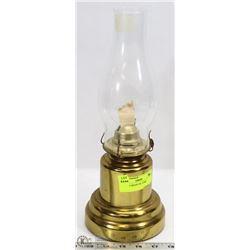 VINTAGE BRASS OIL LAMP