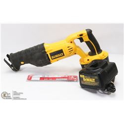 DEWALT 18 VOLT SAWSALL C/W BATTERY & CHARGER.