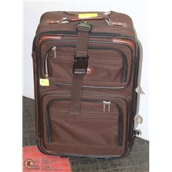 BUXTON TRAVEL BAG ON WHEELS
