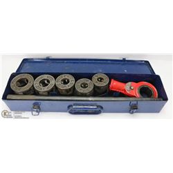 PIPE THREADER SET IN CASE TYPE Q74