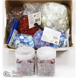 BOX OF DECORATIVE VARIOUS COLOR GLASS BEADS