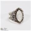 Image 1 : MOONSTONE RING, LADIES SIZE 8