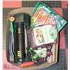 Image 1 : BOX OF GARDENING SUPPLIES INCL. HOSE