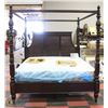 Image 1 : WOOD KING SIZE 4 POSTER BEDFRAME