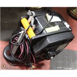 MASTERLOCK 12V 2700LBS WINCH.
