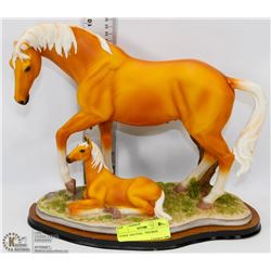 HORSE AND FOAL   FIGURINE