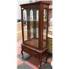 Image 2 : VINTAGE GLASS AND CARVED WOOD CHINA CABINET