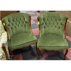 PAIR OF ESTATE WOOD AND GREEN FABRIC SIDECHAIRS