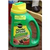 Image 1 : MIRACLE GRO SHAKE N FEED  10-10-10  4.5LB