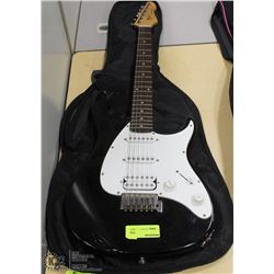 BLACK PEAVEY RAPTOR PLUS ELECTRIC GUITAR WITH CASE