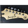 Image 3 : YAMAHA PACIFICA BLACK GUITAR WITH CASE