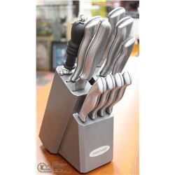 10 PC FARBERWARE KNIFE & BLOCK SET