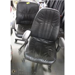 GROUP OF 2 ASSORTED HYDRAULIC LIFT OFFICE CHAIRS